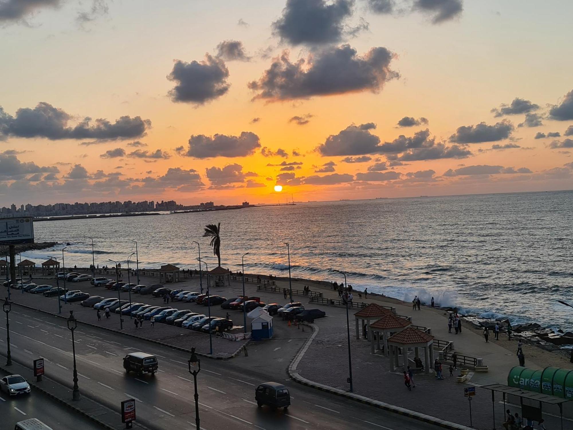 Midpoint Sea View - Families Only Apartment Alexandria Bilik gambar